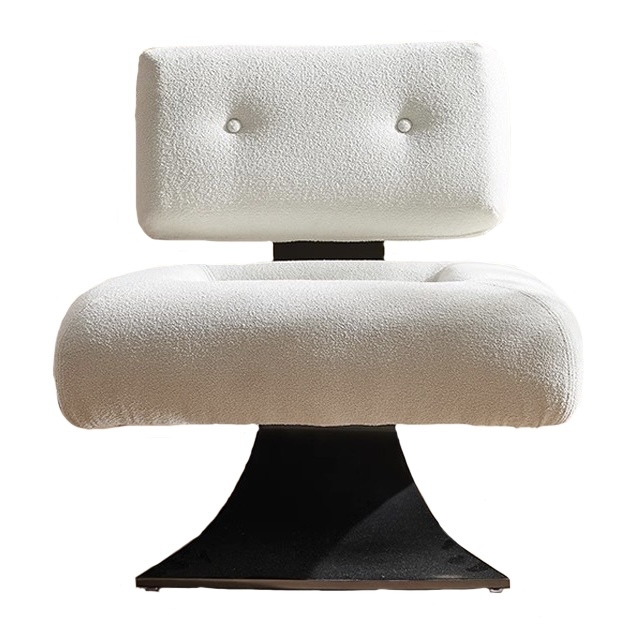 Collision between Alien Metal Frame and Lamb Fleece: Analysis of Modern Leisure Chair Design