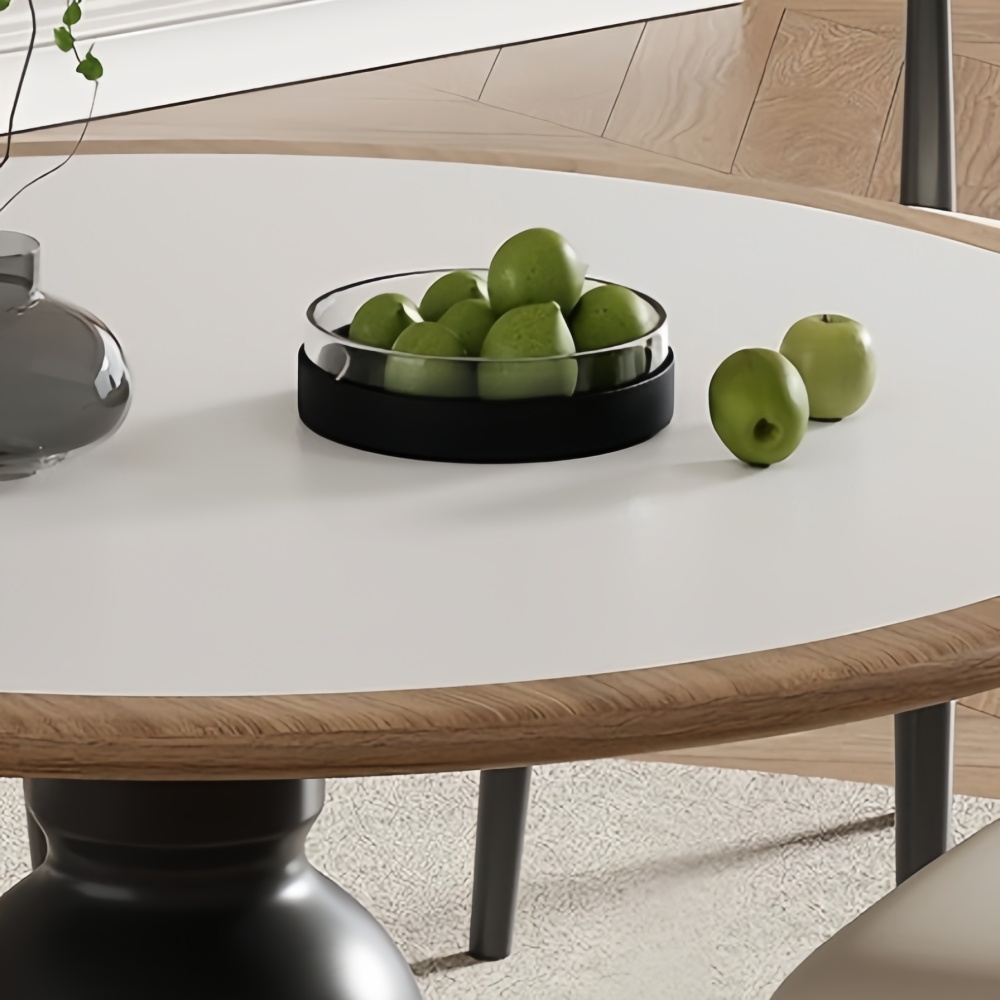 Black and white contrasting retro dining table: minimalist collision of solid wood edges and metal brackets