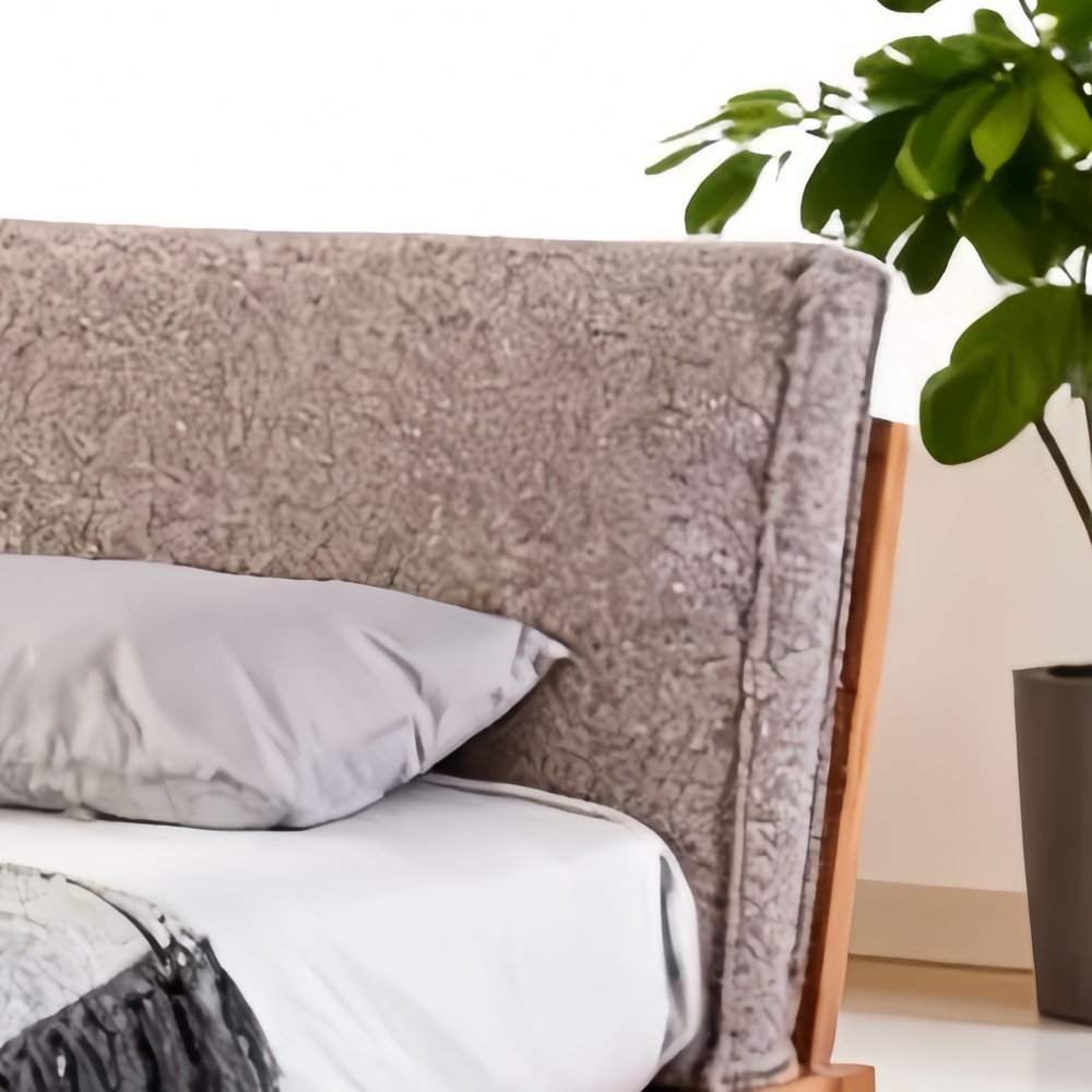 Japanese style low bed design: natural fusion of elm frame and cotton linen fabric