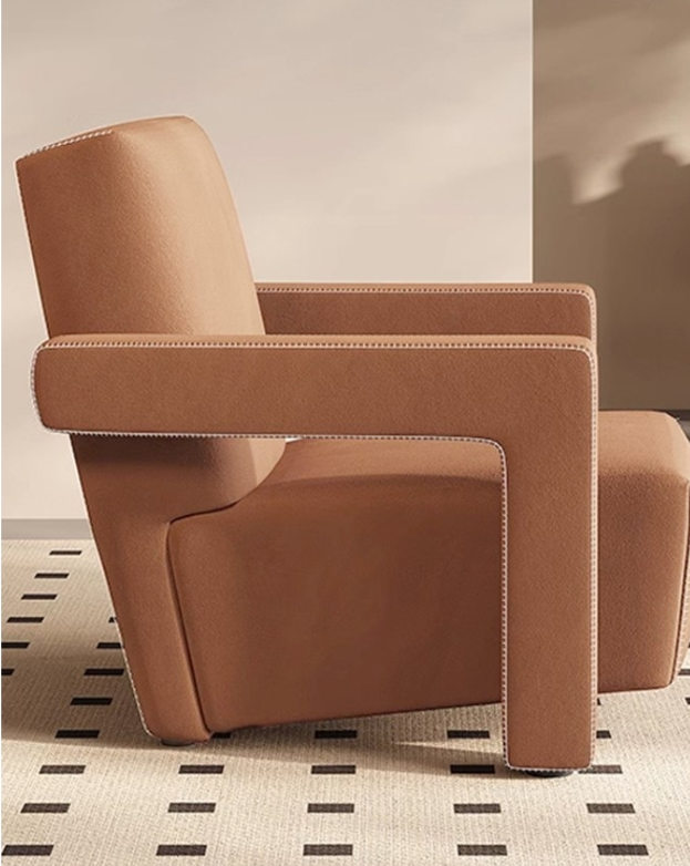 Give a 'foothold' for alone time: a simple single sofa, making the space more warm