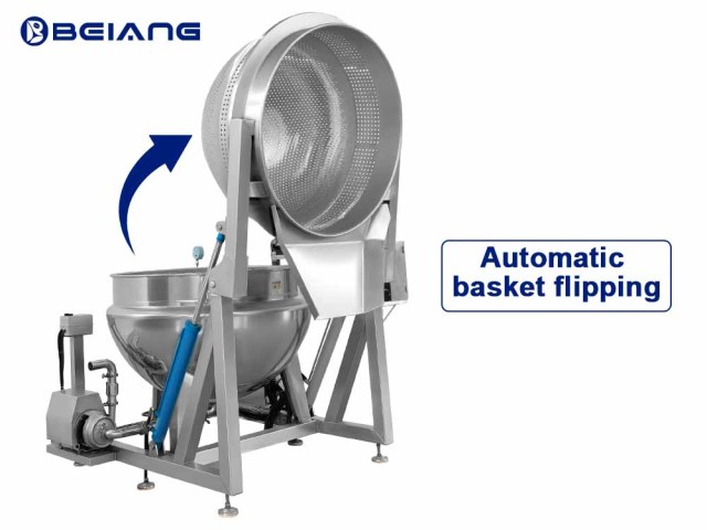 Blanching kettle with basket