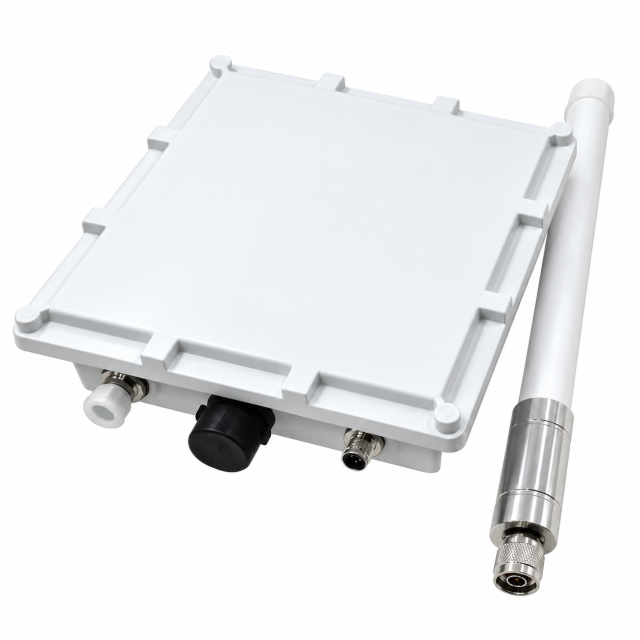 GW202 IP67 8-Channel LoRaWAN Outdoor Gateway with Ethernet & 4G