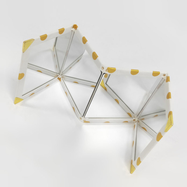 FAS048 Folding Mirror