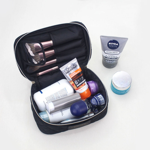 Compact handled makeup case MCBR026