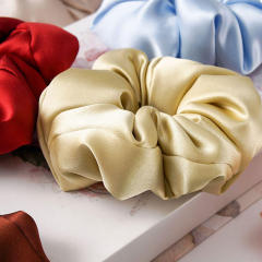 Daily Essential Beauty Scrunchie Silk - BEA079