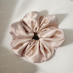 Daily Essential Beauty Scrunchie Silk - BEA078