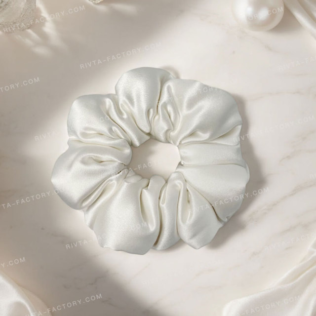 Daily Essential Beauty Scrunchie Silk - BEA079