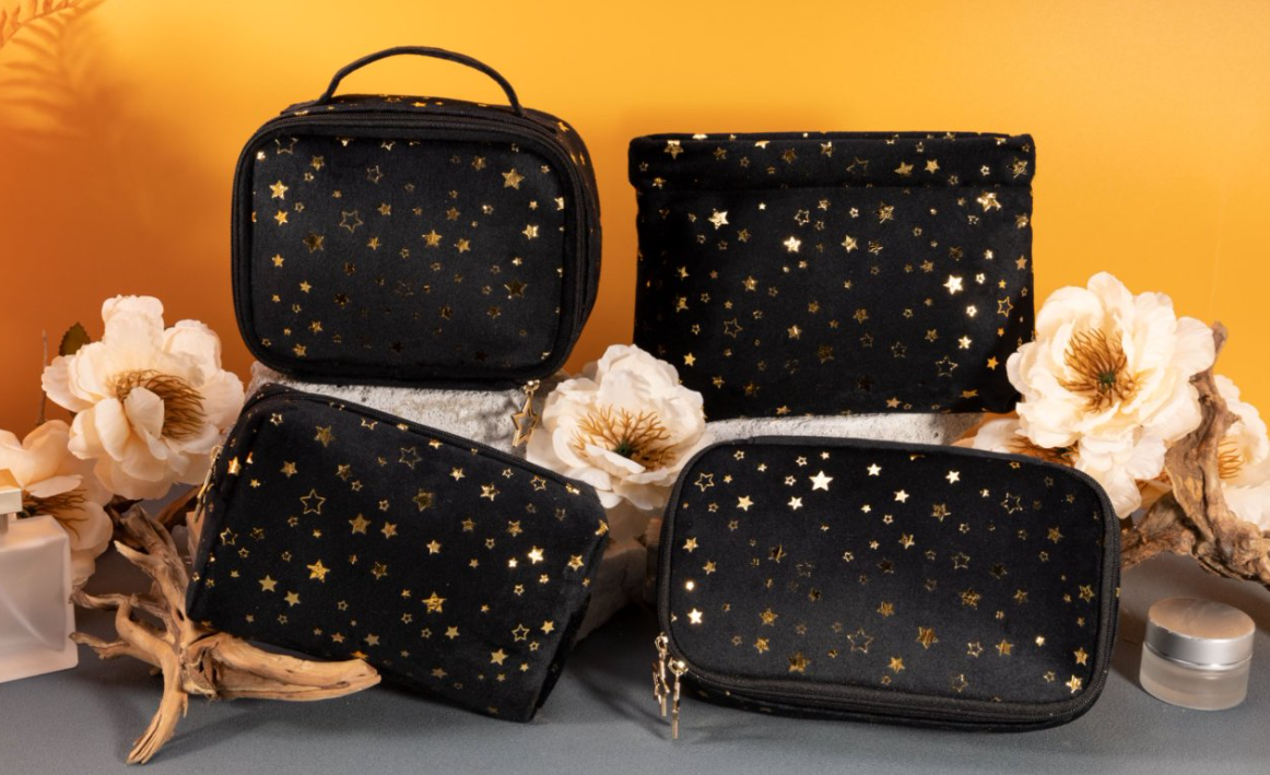 Top Custom Makeup Bag Trends for 2026