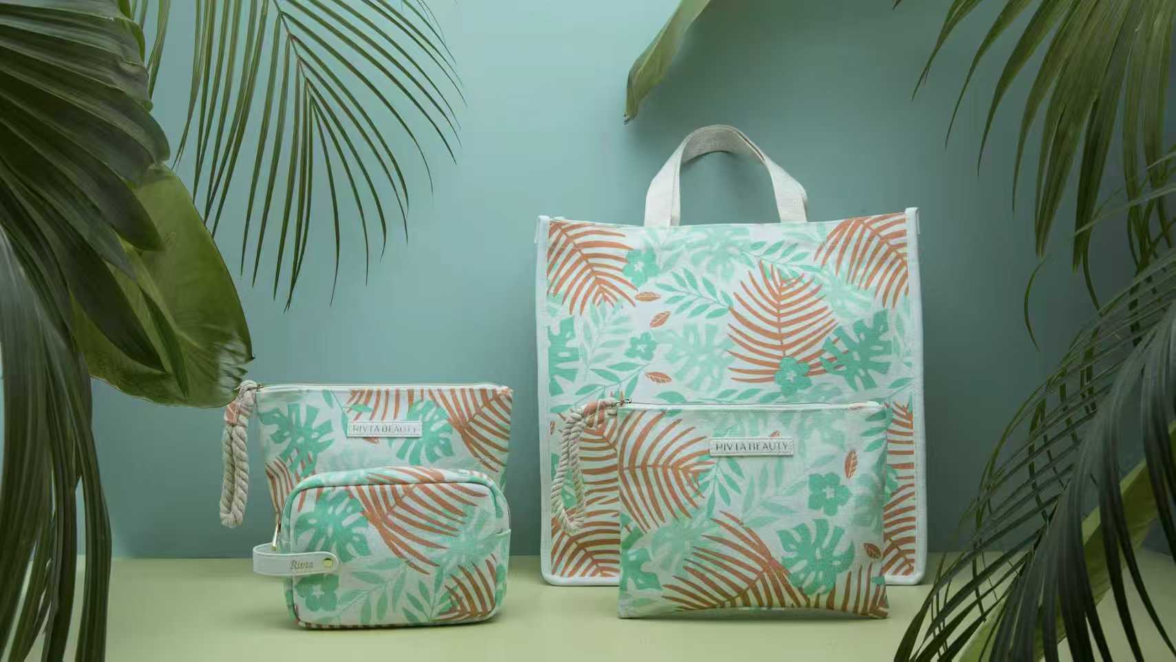 Designing a Private Label Makeup Bag