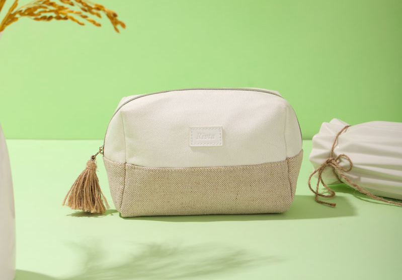 https://rivta-factory.com/cosmetic-bag-bamboo-fiber-jute-cbb044-p02248p1.html
