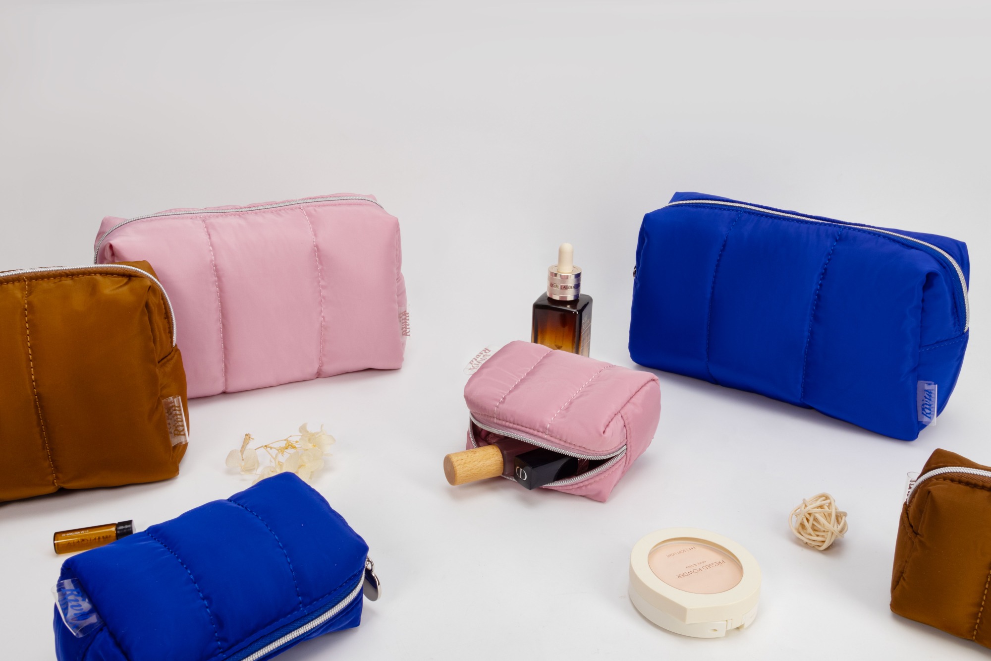 https://rivta-factory.com/quilted-pouch-cosmetic-bag-recycled-pet-cbr298-p03421p1.html