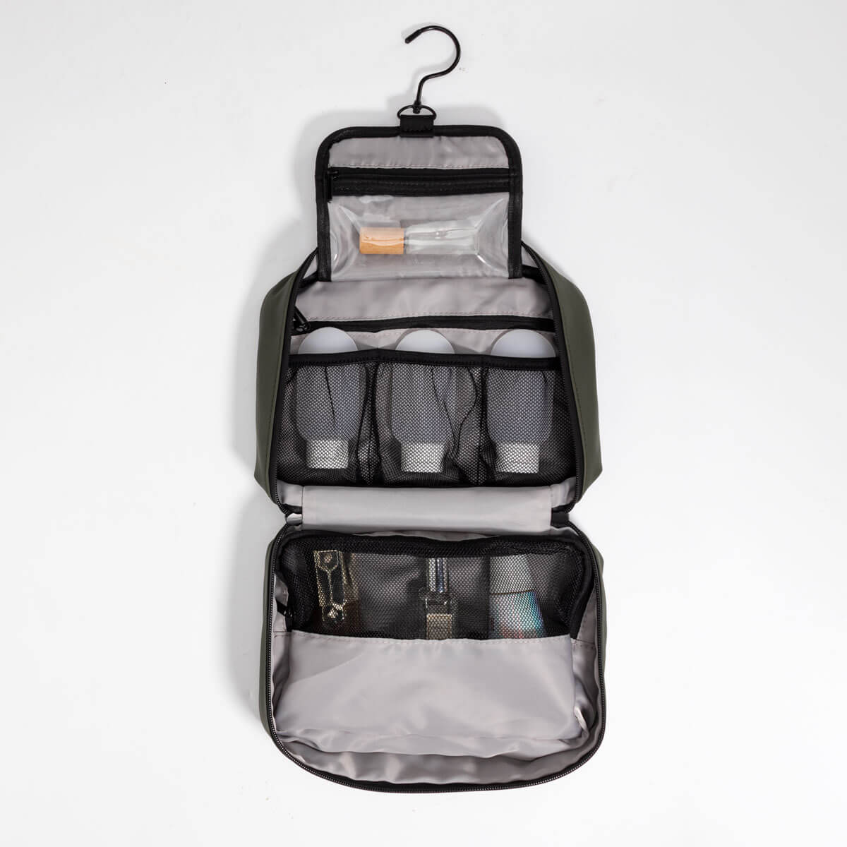 Convenient Hanging Design