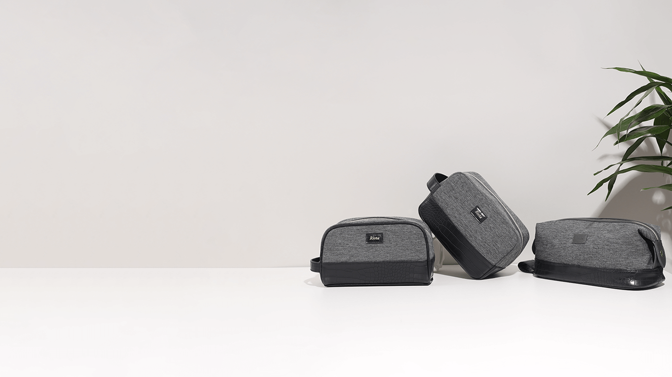 Manufacturer of leather shaving kit bags with waterproof lining