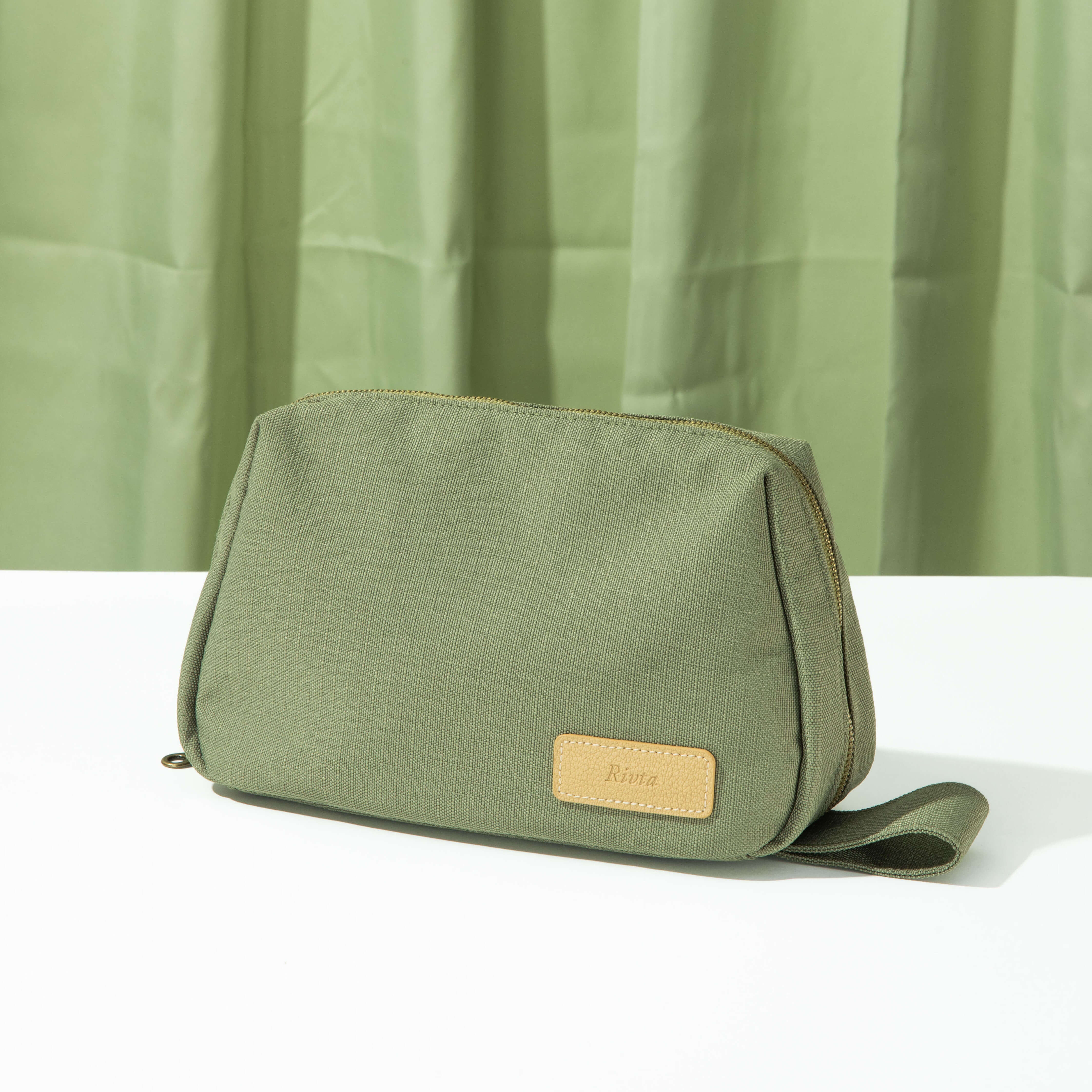 TheVintage-InspiredWashBag