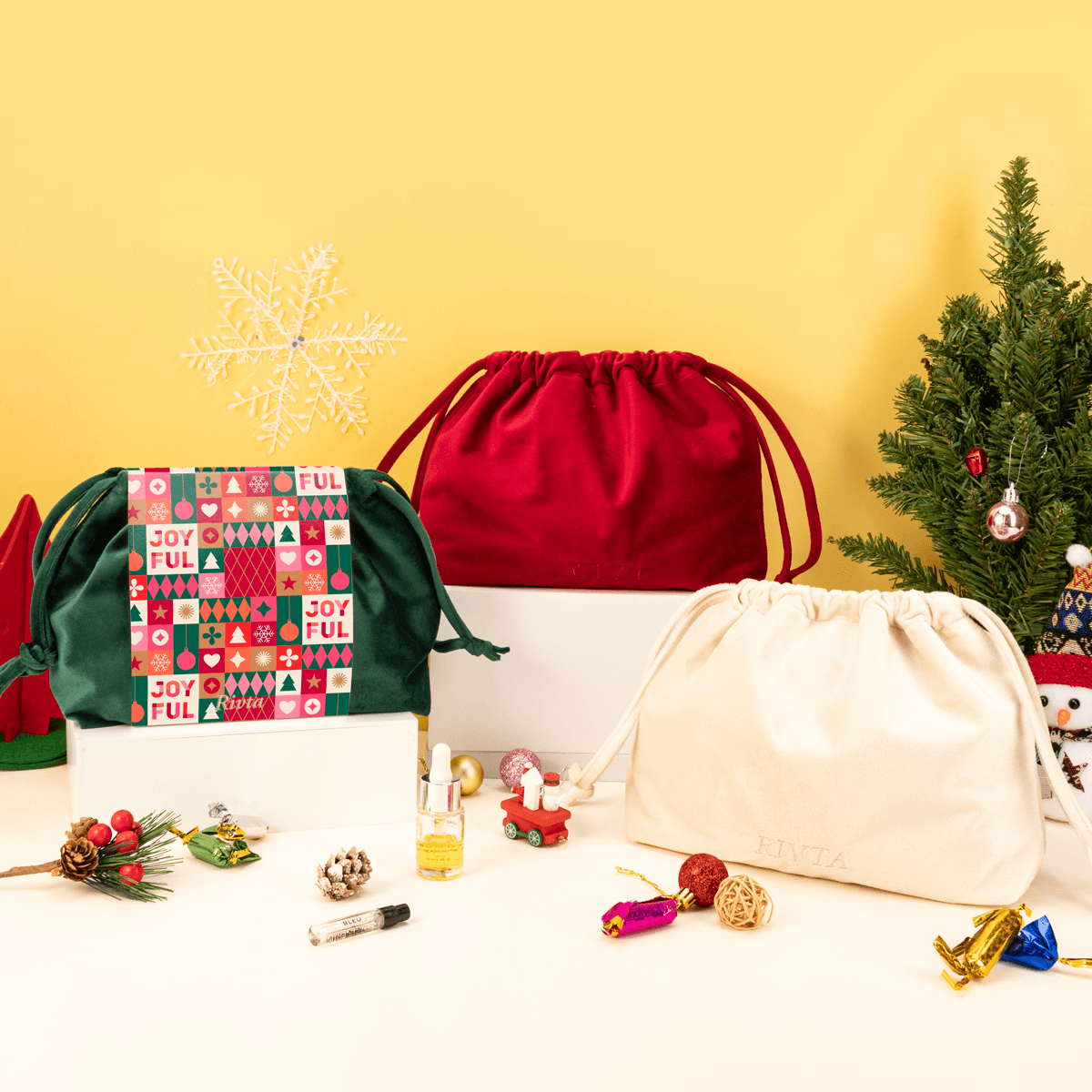 Wholesale recycled velvet cosmetic pouch with logo