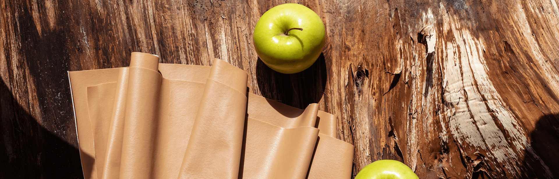 Sustainable Custom Cosmetic Bags by rivta manufacturer