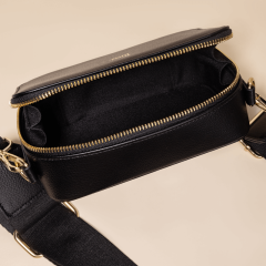 CBD002 - Apple Leather - Crossbody Bag