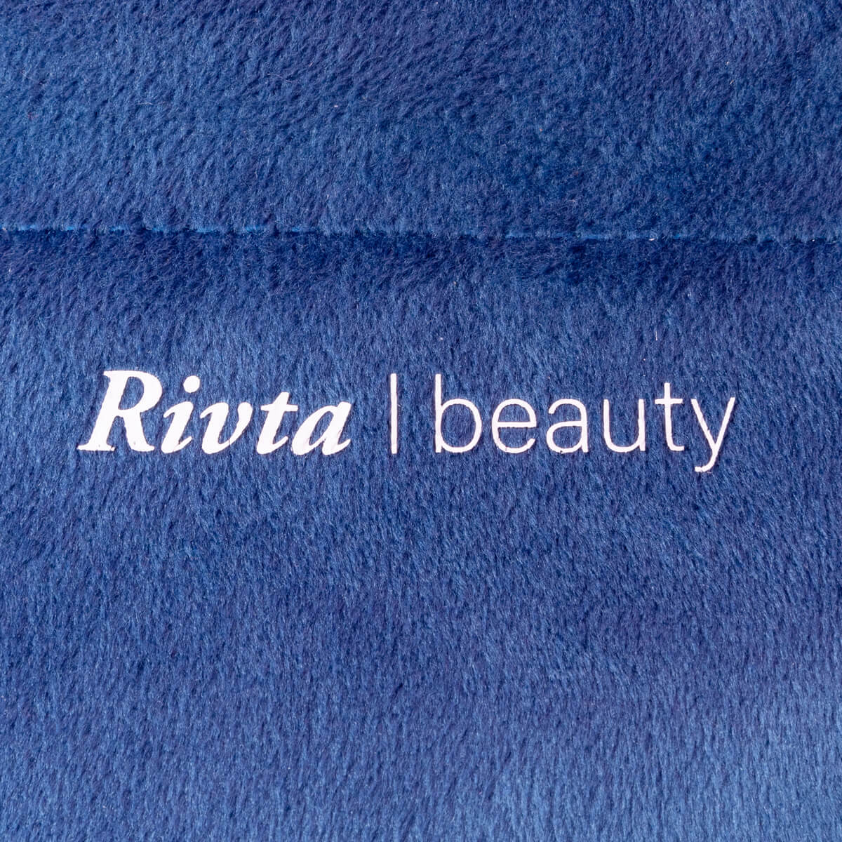 Logo method approval before custom cosmetic bag production