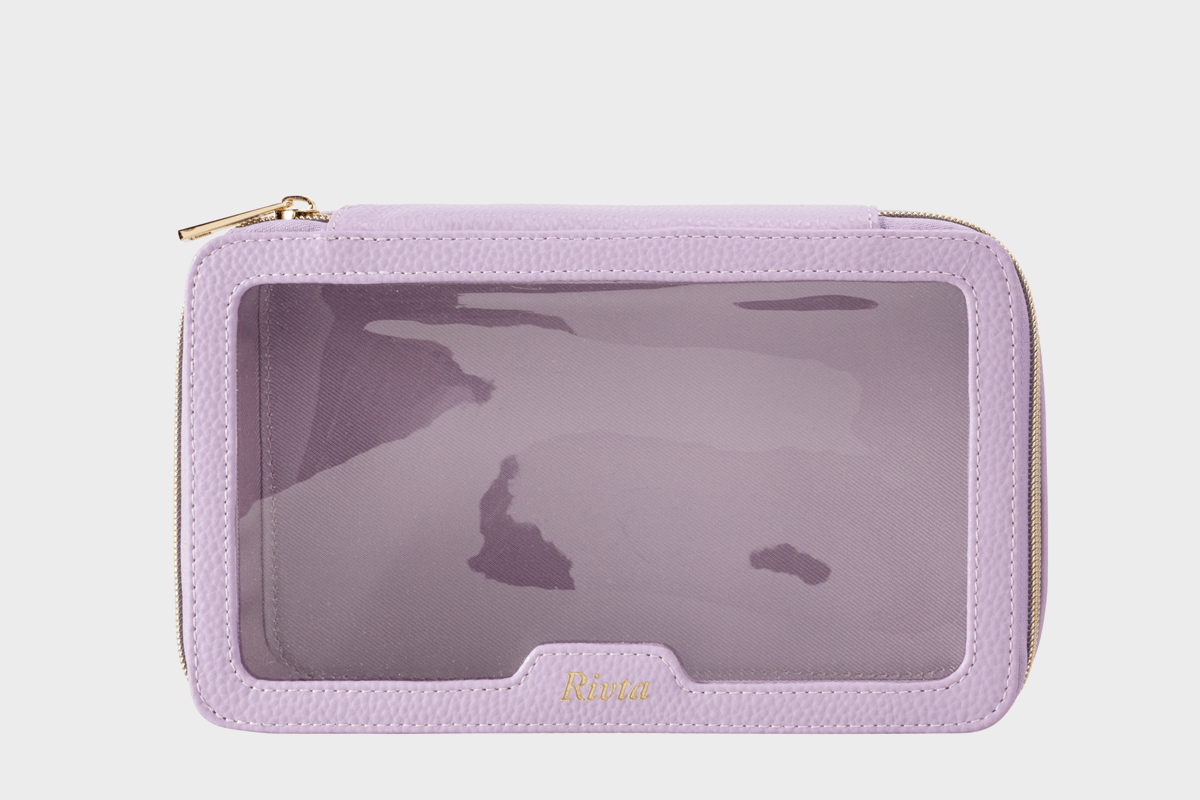 Boxy cosmetic case sample approval for buyer fit check