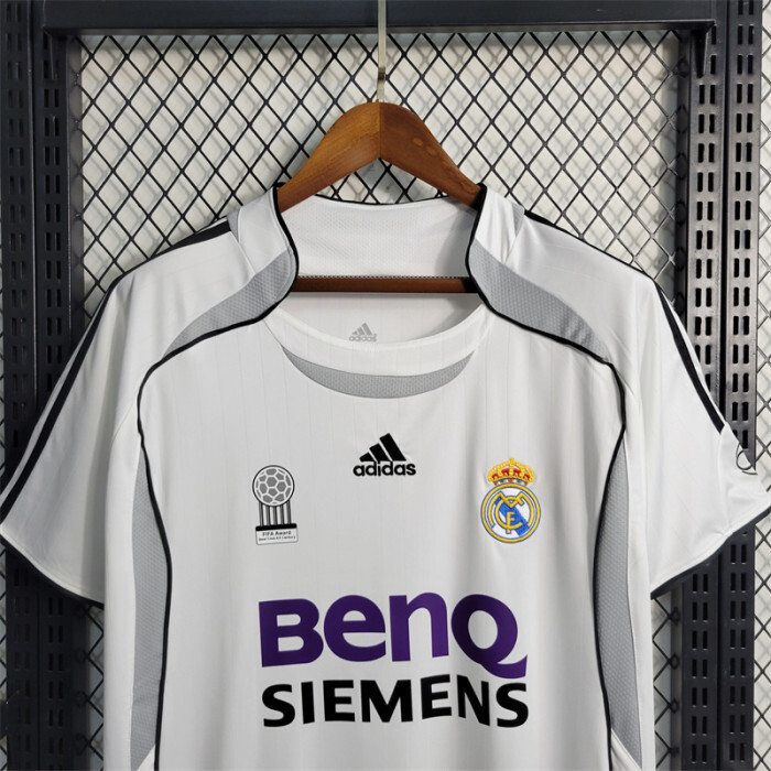 【Retro shirt】Real Madrid 2005/06 home kit