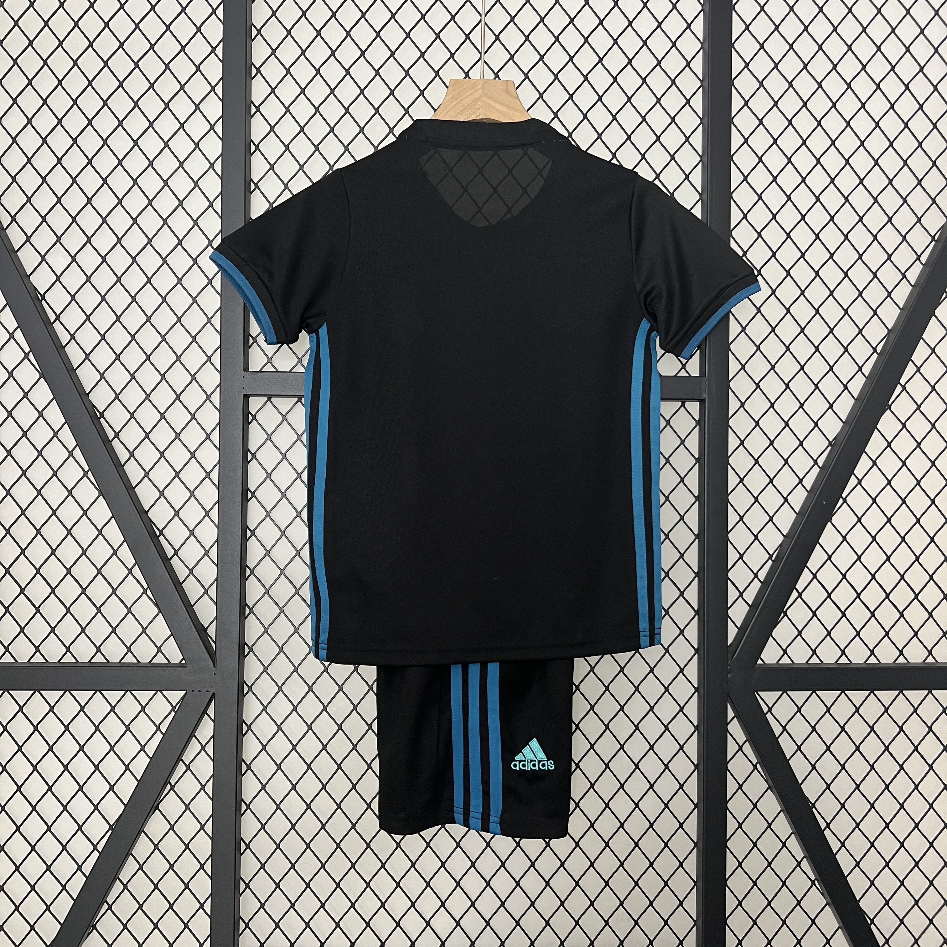 17-18 Real Madrid Away Retro Kids Kit Jersey+Shorts