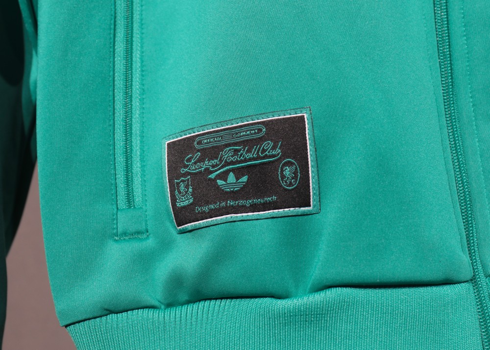 25-26 Liverpool FC Zipper Sweat Terrace Icons Track  Kit(Top+Pants) Green