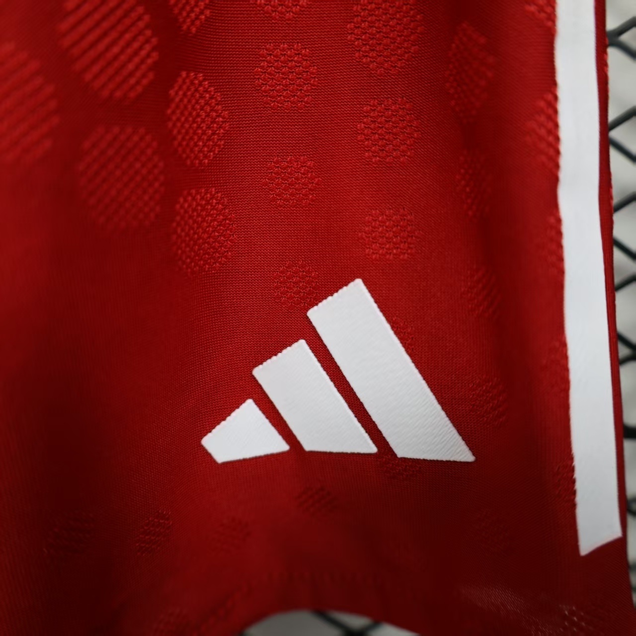 25-26 Liverpool Home Soccer Shorts Player Version