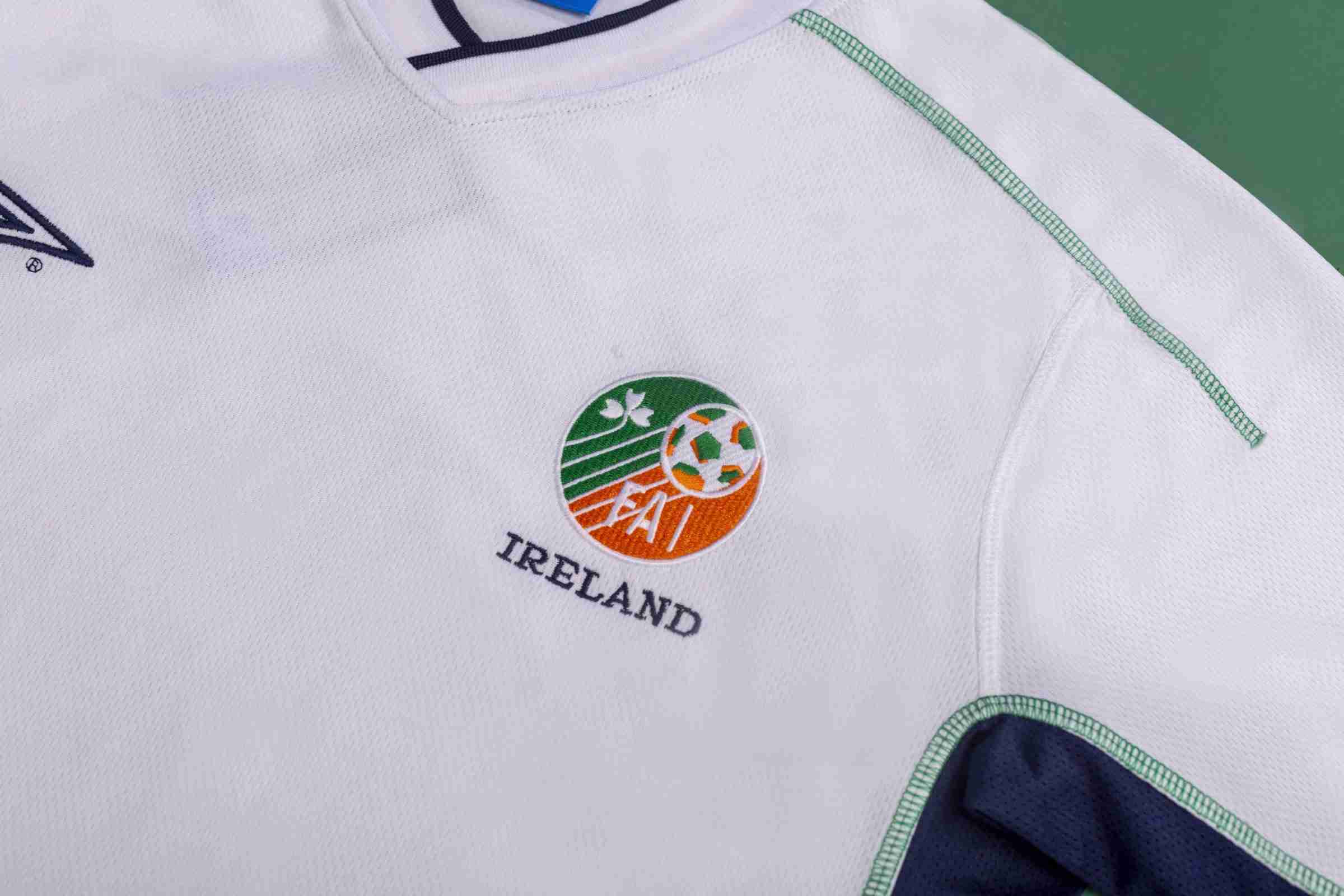 2002 Ireland Away Retro Jersey