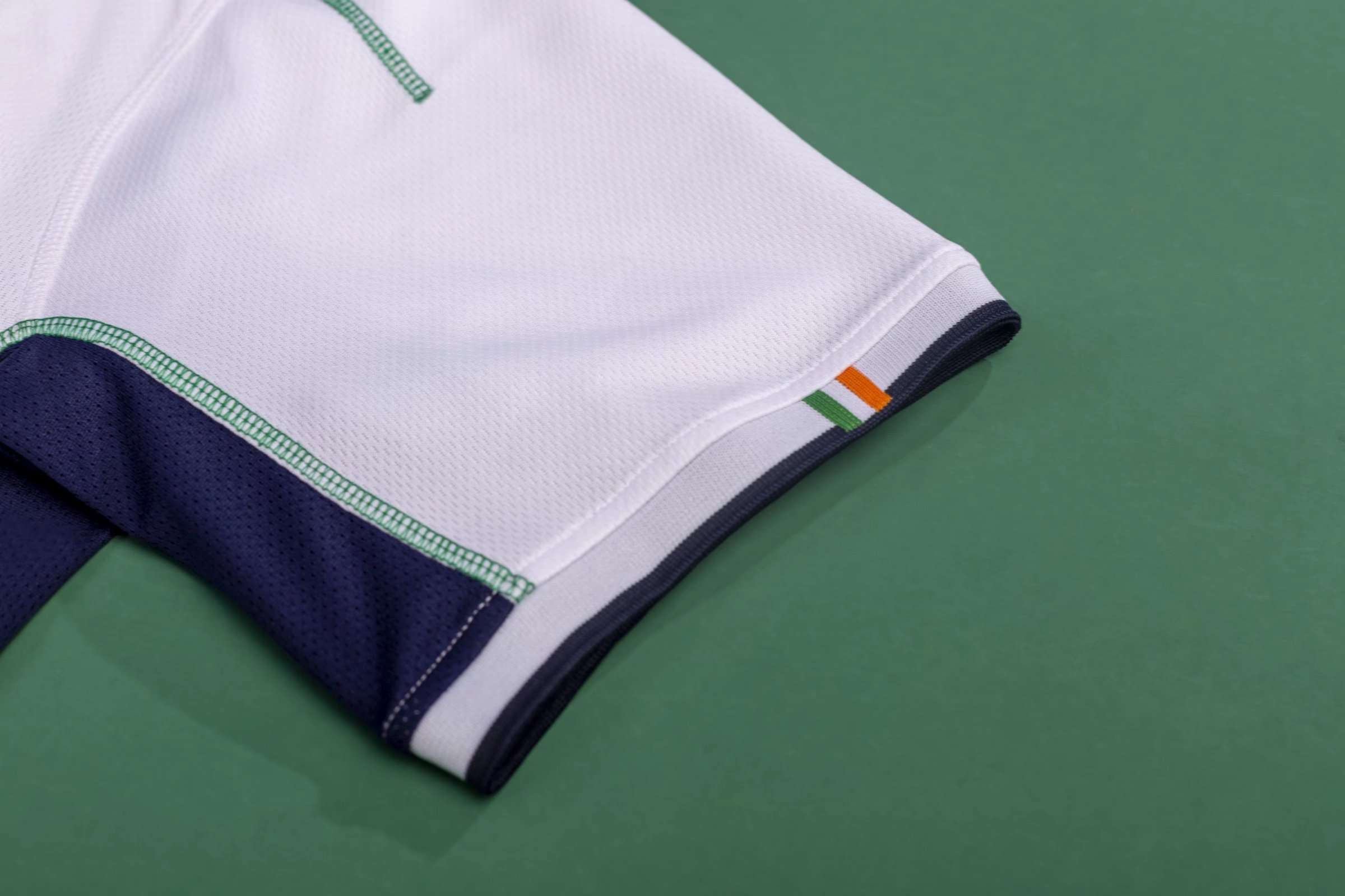 2002 Ireland Away Retro Jersey