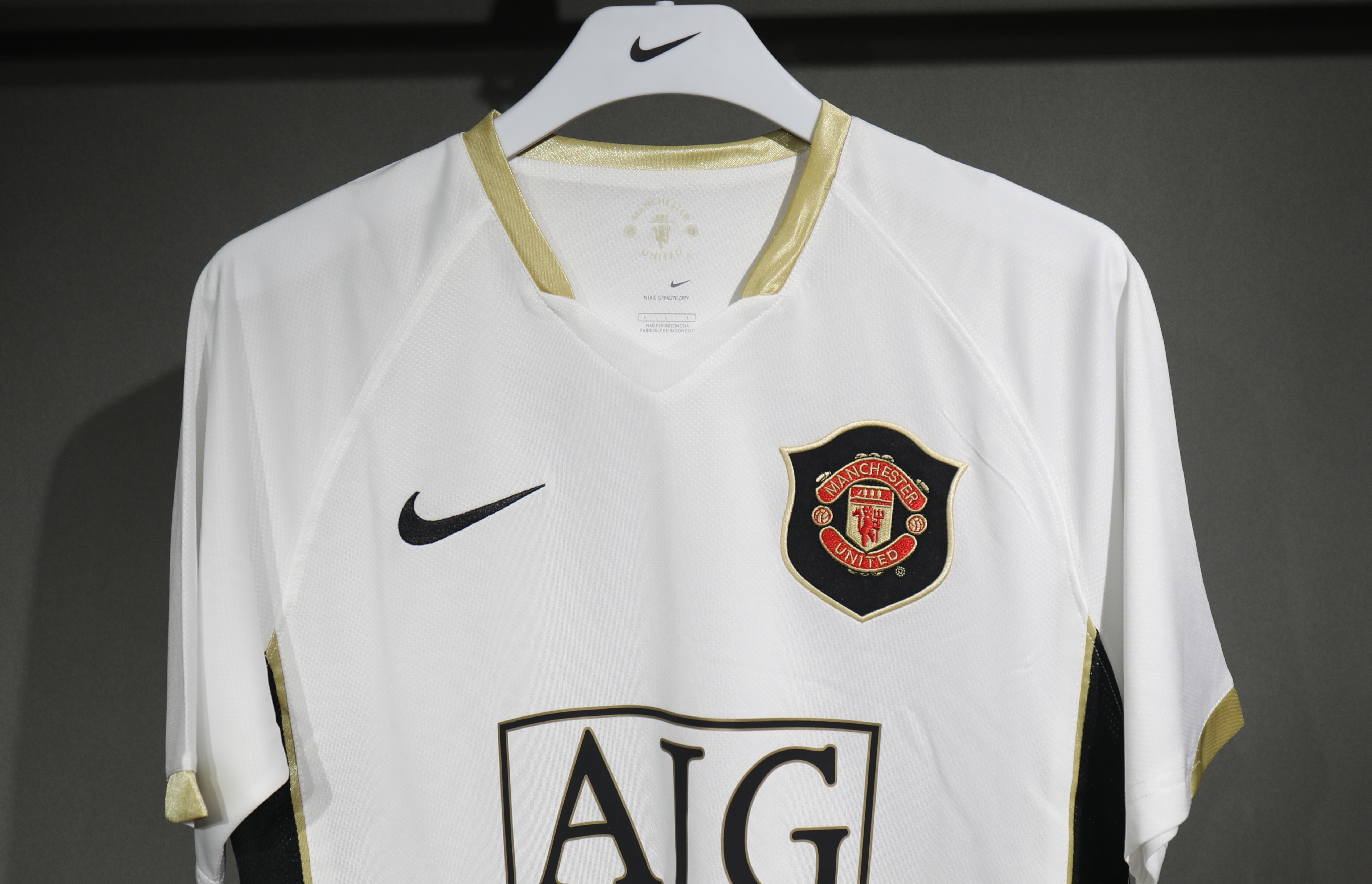 2006-07 Manchester United Home Retro Soccer Jersey Player Edition