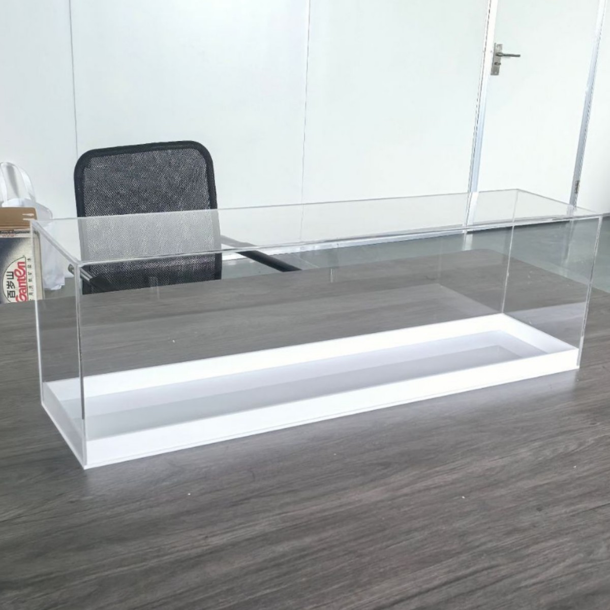 Acrylic blind box storage rack dust cover