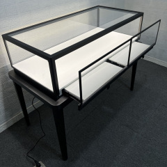 Jewelry display case