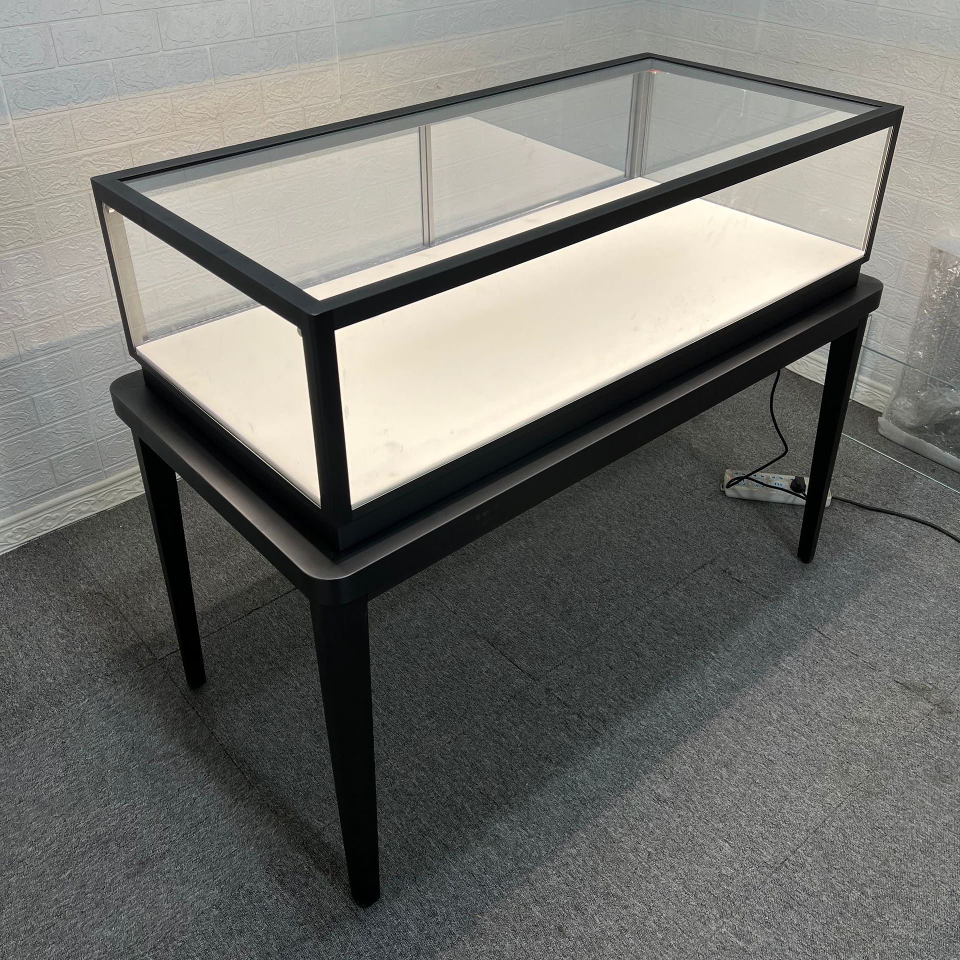 Jewelry display case