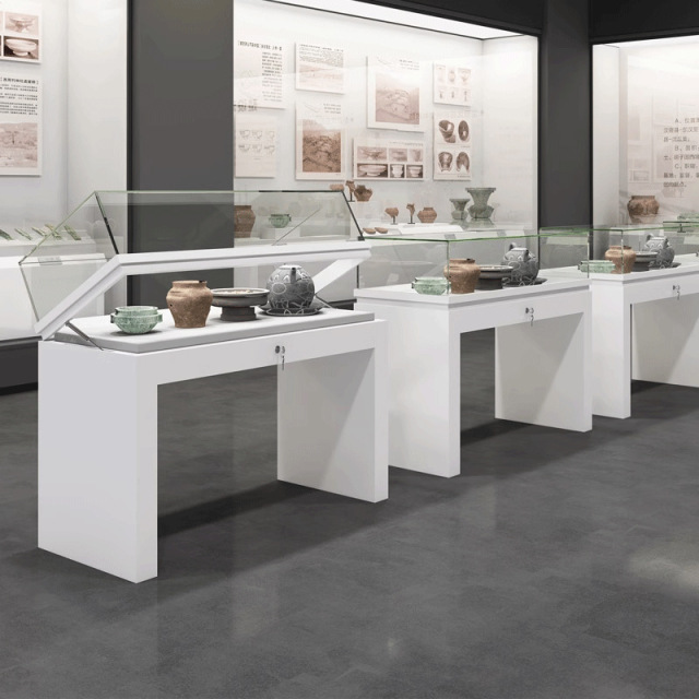 Jewelry display case
