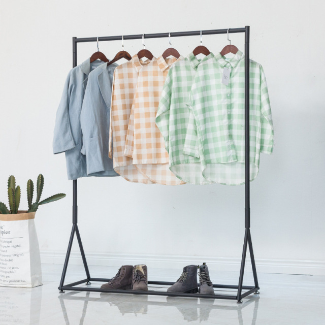 Clothing display rack