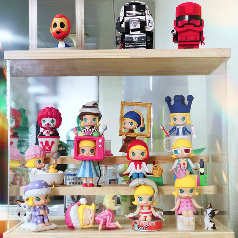 Toy acrylic display box