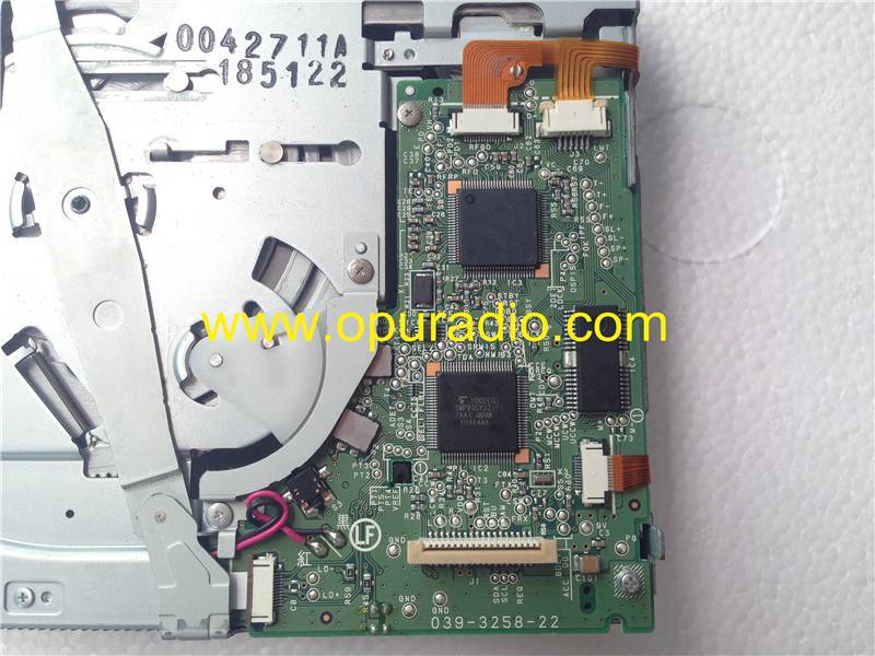 Clarion 6 CD changer mechanism PCB number 039-3258-22 for Ford radio CD player