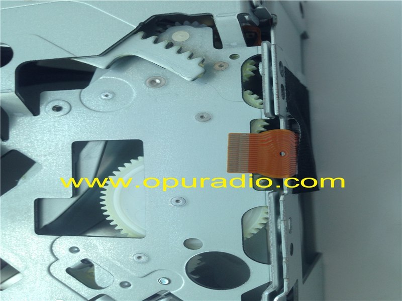 Matsushita 6 CD changer mechanism for GM GMC Ford chevrolet Cadillac Chevy Mazda Toyota Honda Audi SAAB VW car radio
