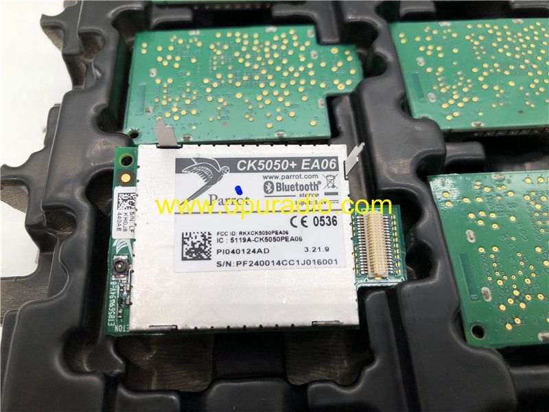 Parrot CK5050+EA06 Bluetooth Module for 86120-YV010 10-13 Toyota AYGO Pegueot 107 Petrol Citroen C1