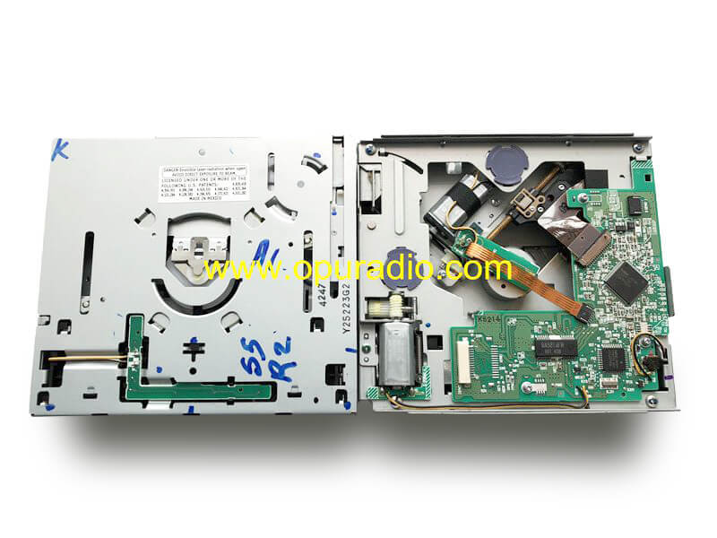 Panasonic single CD drive loader deck mech for 2001-2006 Toyota Tacoma CD player Cassette Camry Tundra Corolla car radio AM FM