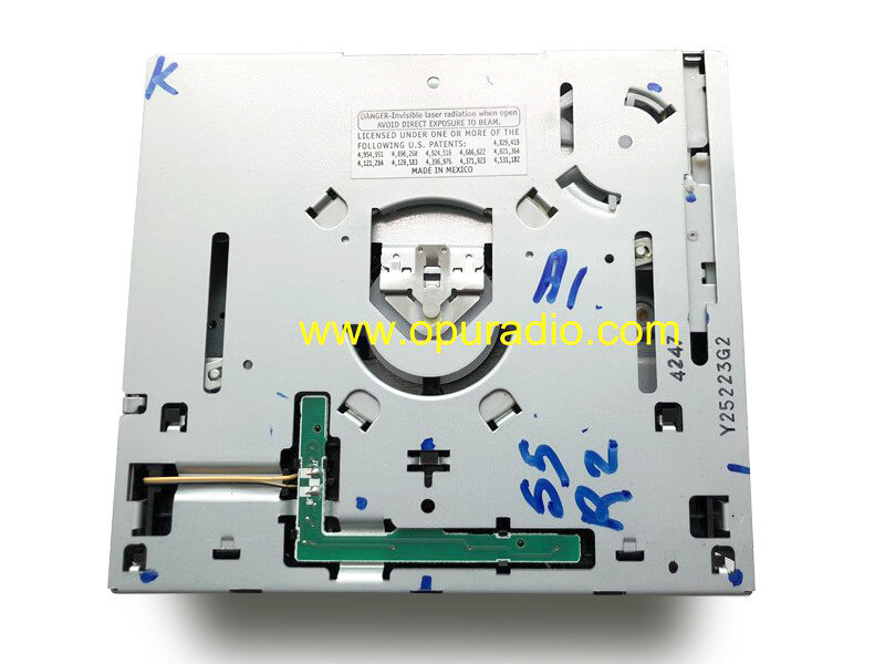 Panasonic single CD drive loader deck mech for 2001-2006 Toyota Tacoma CD player Cassette Camry Tundra Corolla car radio AM FM