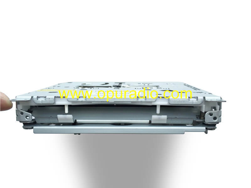 CDM-M10 4.7/3 Single CD Drive for BMW F20 F21 F22 F30 F31 F32 F33 F34 ENTRY CB Bluetooth radio