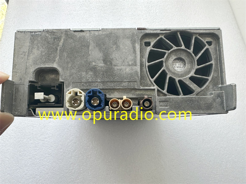 A2229004317 A2229004319 FONDUNIT 4 SEAT Mercedes NTG5.5 RSU Entertainment Comand DVD Player