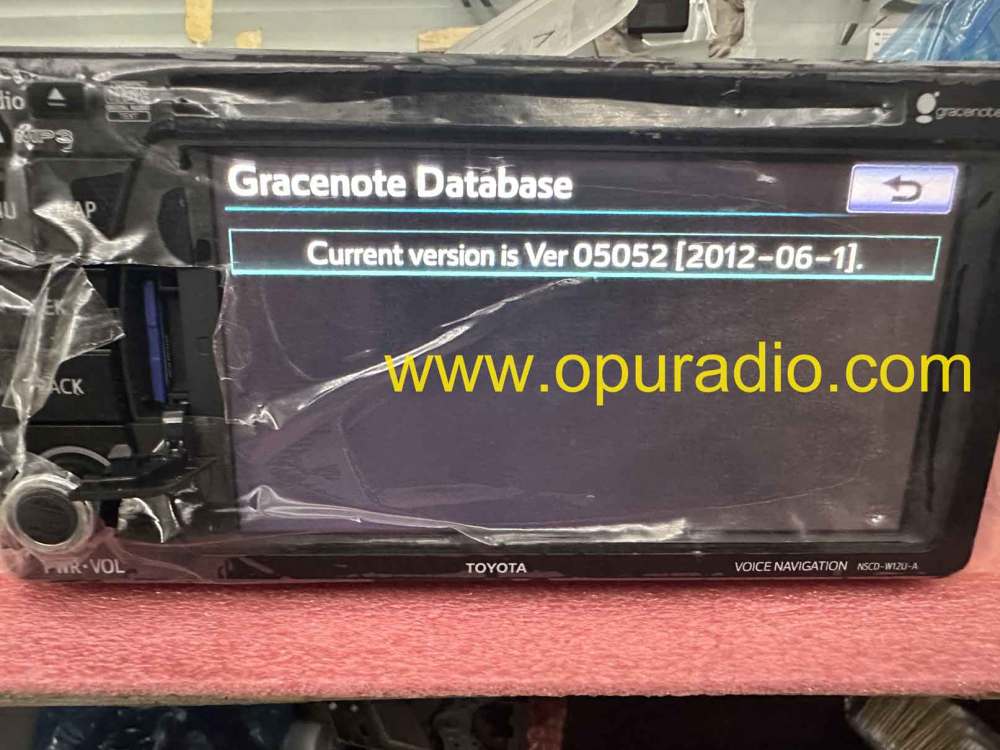 12-14 TOYOTA SIENNA NAVIGATION AM FM RADIO TOUCH SCREEN RECEIVER CD PLAYER 86120-YY111