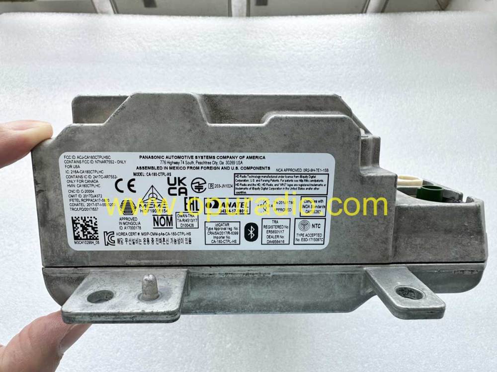 Uconnect 8.4 UAV UCV 2019 2020 Jeep Grand Cherokee  Radio Module  GPS Navigation Receiver Compass