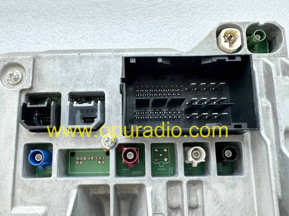 Uconnect 8.4 UAV UCV 2019 2020 Jeep Grand Cherokee  Radio Module  GPS Navigation Receiver Compass