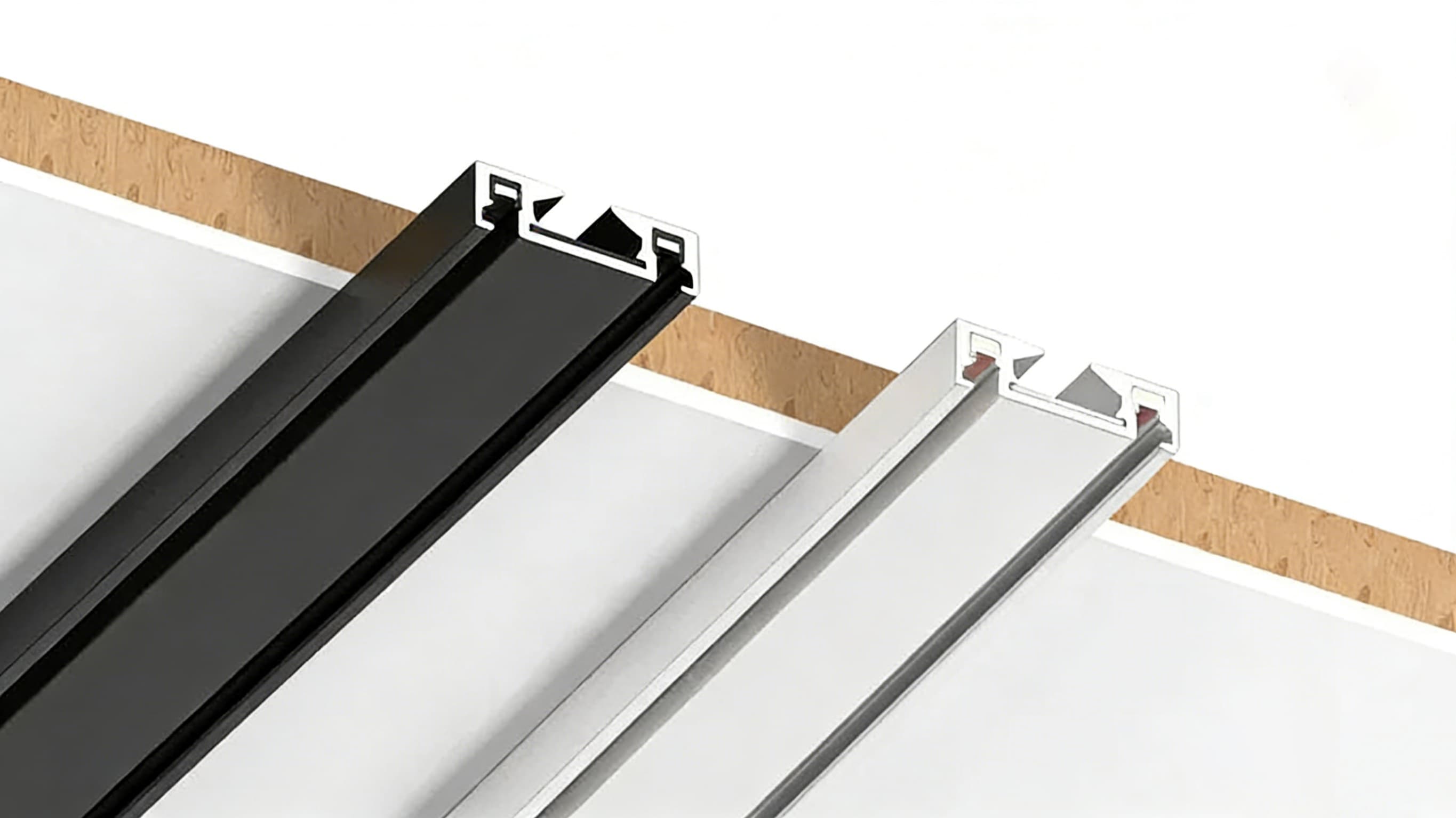 thin magnetic track