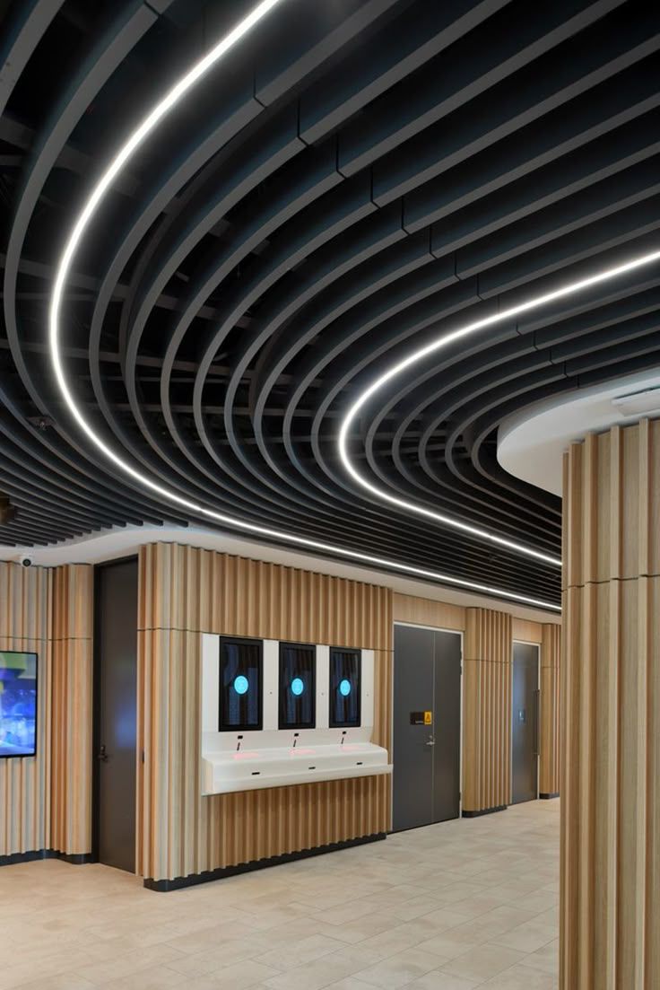 Curved Magnetic Track Lighting