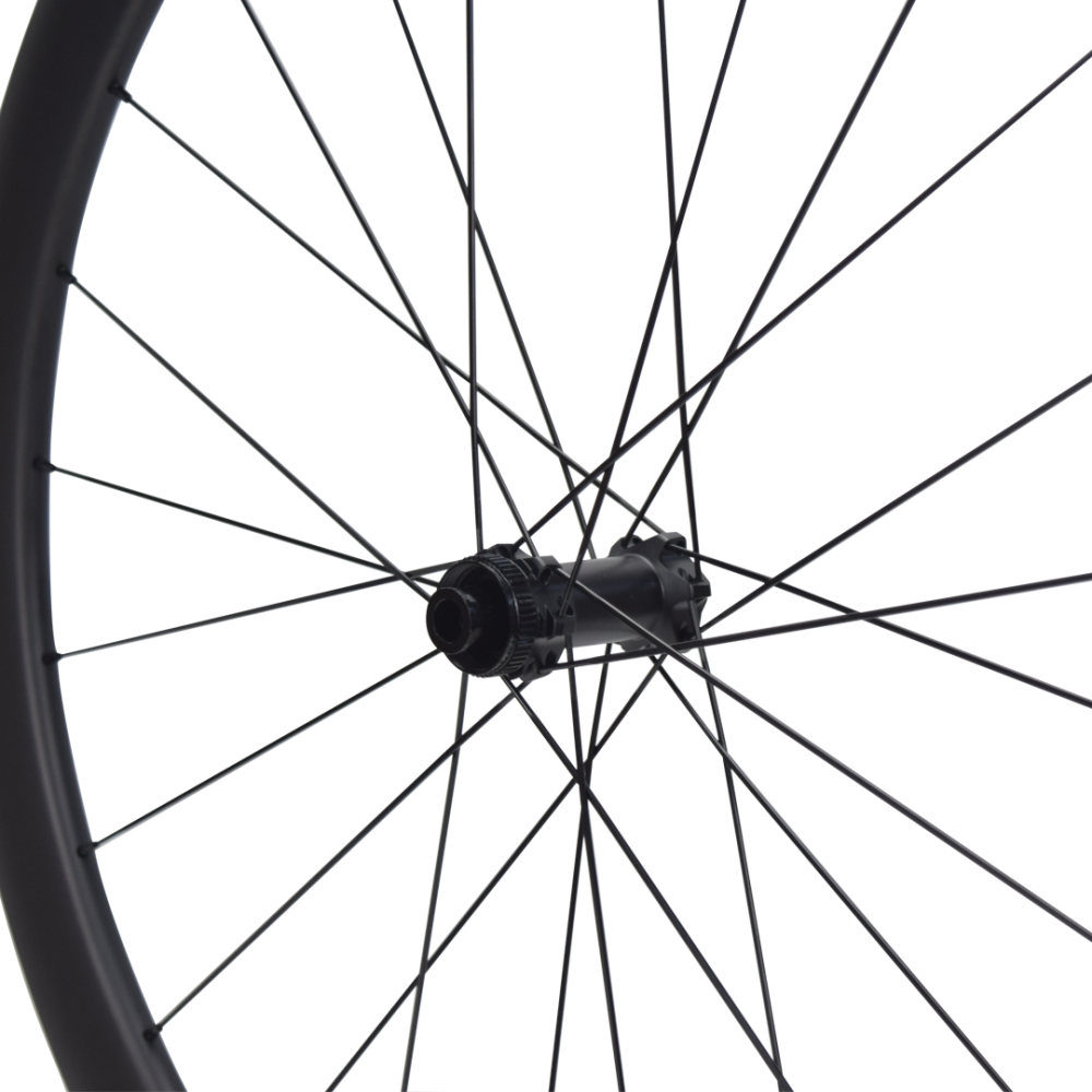 Carbon 700C Carbon Wheelset RD02, Multi-Width Rims/Multi-Shift Compatible, Aero Spokes