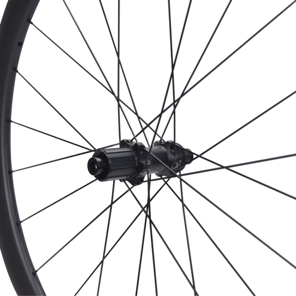 Carbon 700C Carbon Wheelset RD02, Multi-Width Rims/Multi-Shift Compatible, Aero Spokes